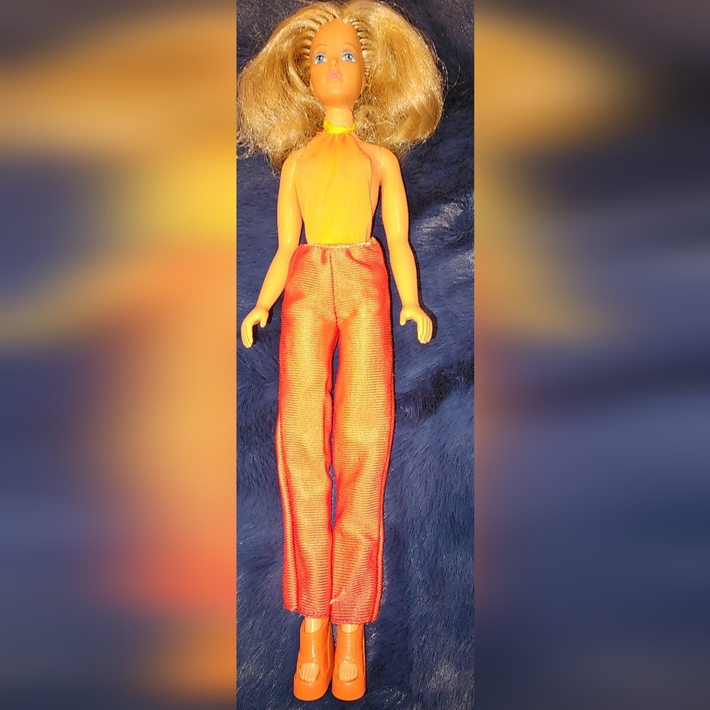 Vintage 1977 Ideal Tuesday Taylor Beauty Queen Fashion Doll